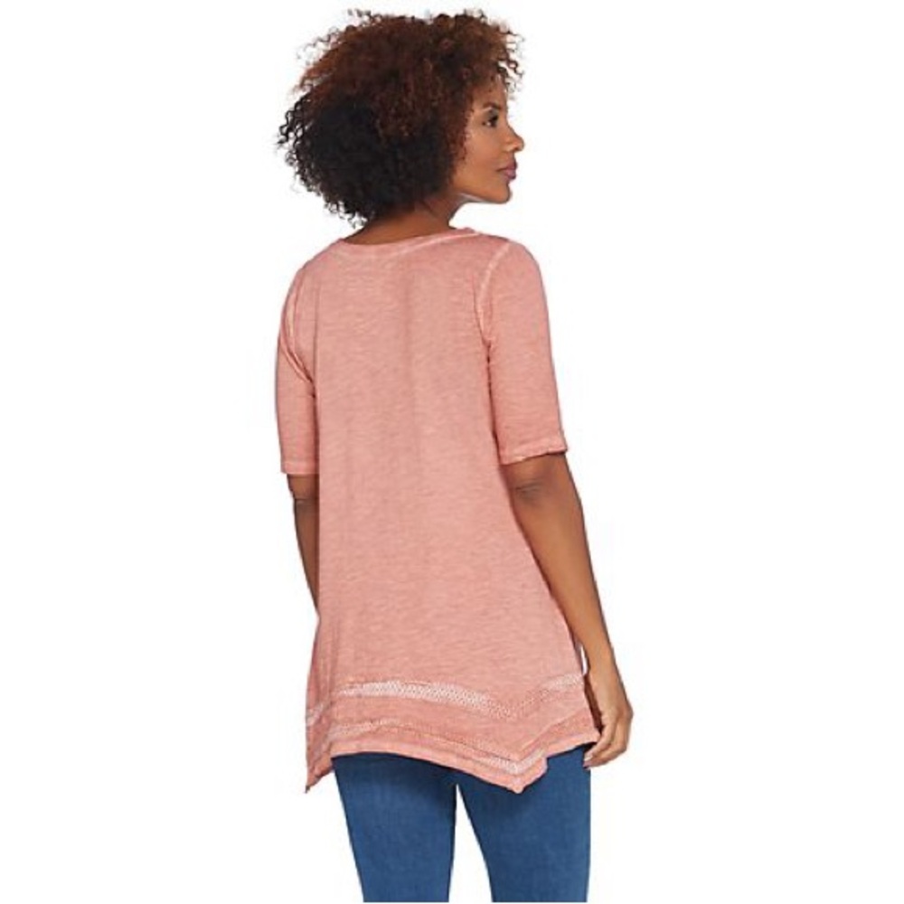 LOGO by Lori Goldstein Distressed Cotton Slub Top with Lace A305484 - Picture 7 of 7